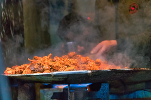 Famous Street Foods of India You Must Try Once in Your Life